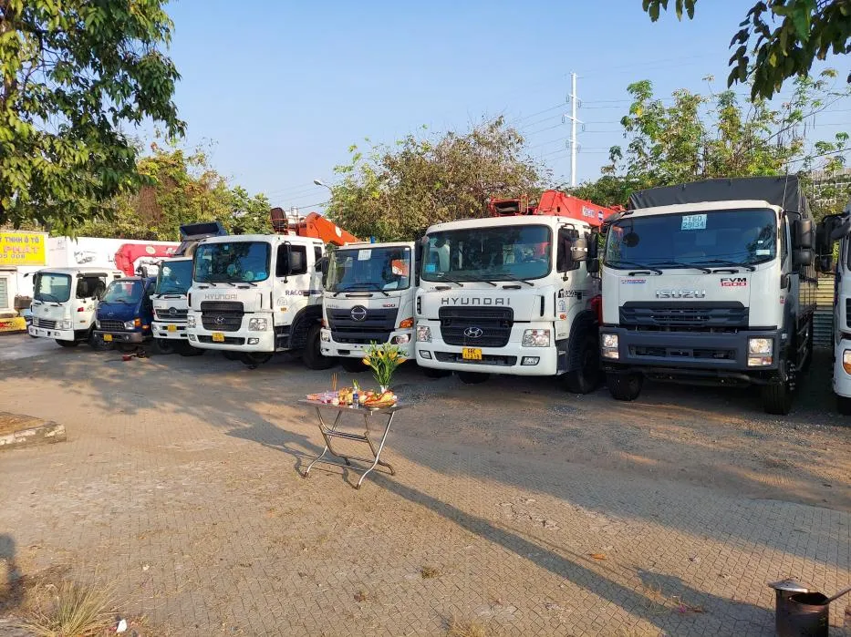 dịch vụ cho thuê xe cẩu hàng